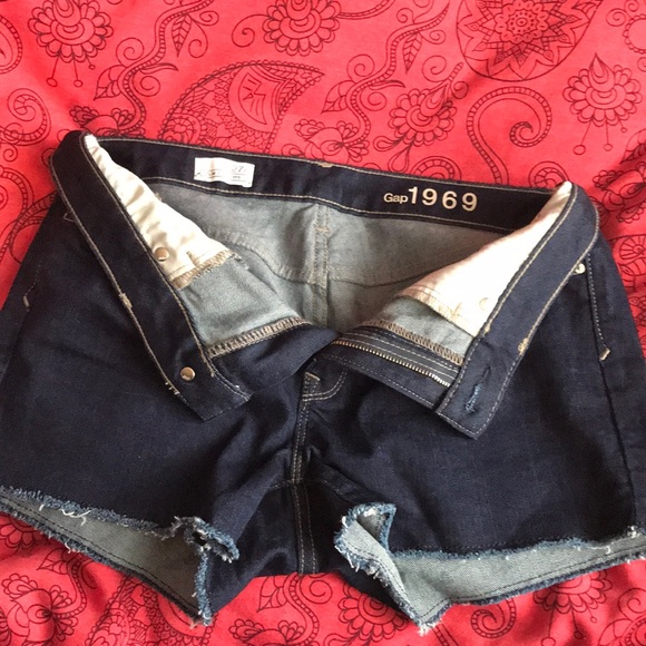 Gap Jean shorts - Picture 2 of 4